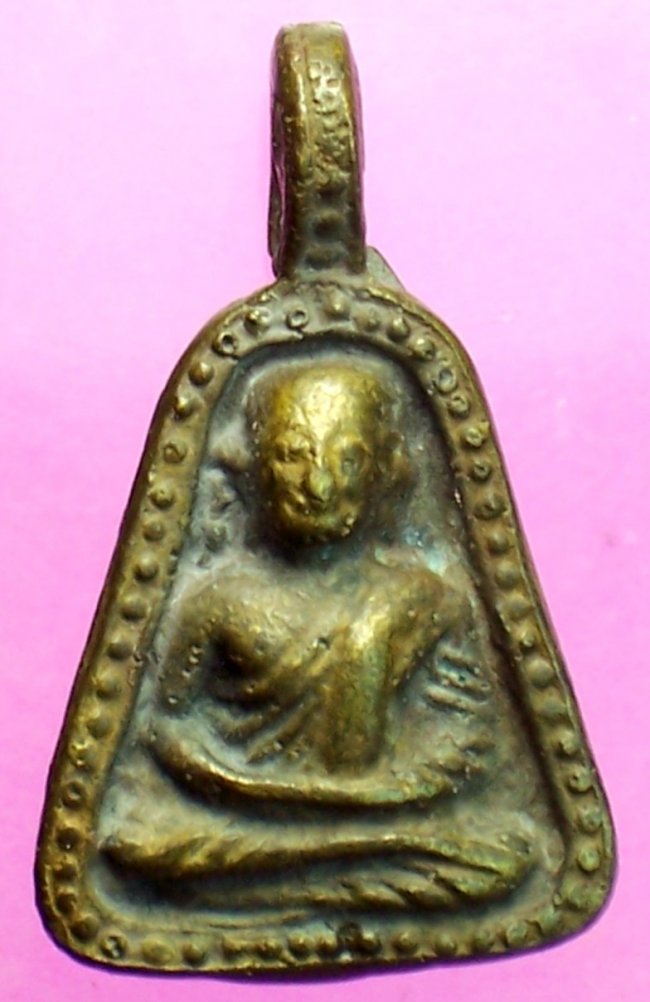 เหรียญหล่อโบราณหลวงพ่อเงิน วัดบางคลาน พิมพ์จอบใหญ่ เหรียญหล่อโบราณหลวงพ่อเงิน วัดบางคลาน พิมพ์จอบใหญ่