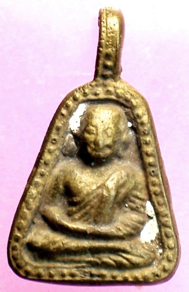 เหรียญหล่อโบราณหลวงพ่อเงิน วัดบางคลาน พิมพ์จอบใหญ่ เหรียญหล่อโบราณหลวงพ่อเงิน วัดบางคลาน พิมพ์จอบใหญ่